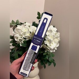 BIO IONIC • BLUE WAVE • SQUARE-ROUND VOLUMIZER EXTRA SMALL BRUSH